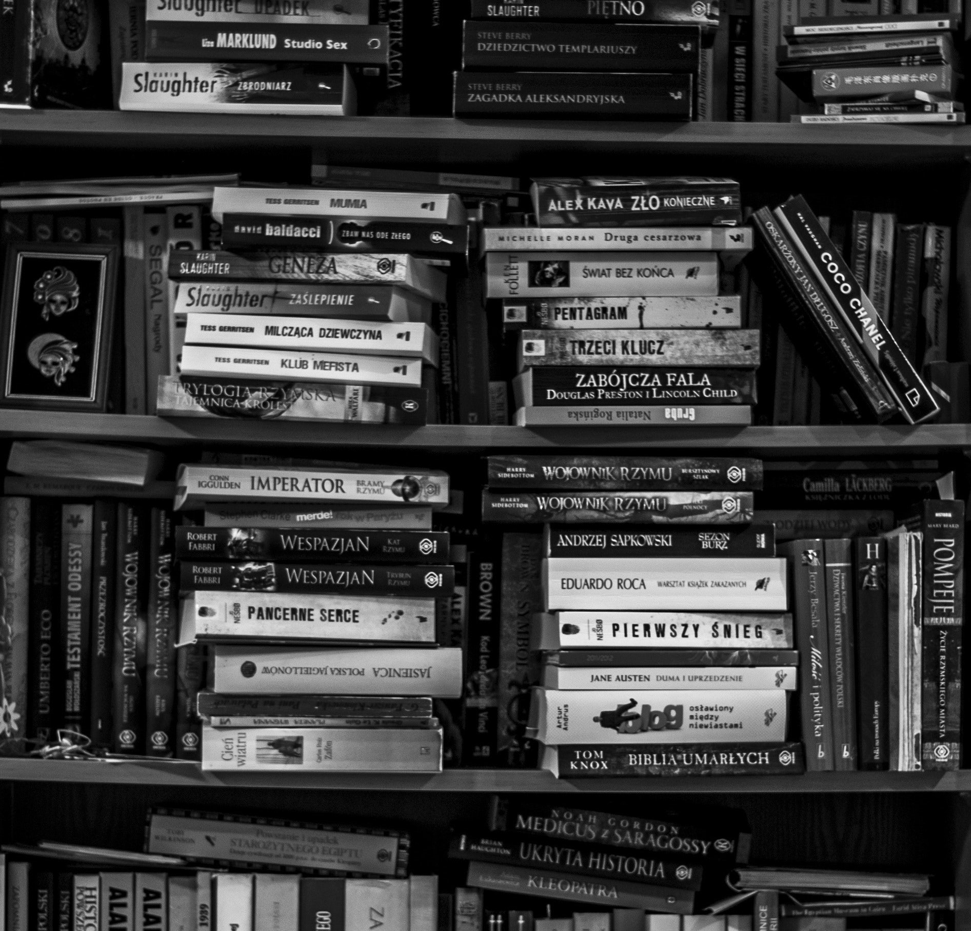You are currently viewing Decolonize Your Bookshelf: A Call to Action for White Writers and Readers